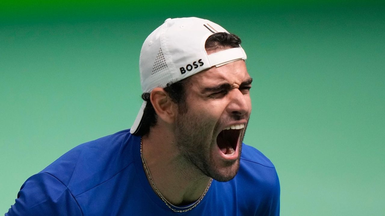 Berrettini puts Italy 1-0 ahead of Austria in Davis Cup quarterfinal