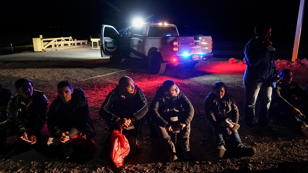 Biden administration tells judge that its new asylum rule is not a reboot of Trump's efforts - Vimarsana News