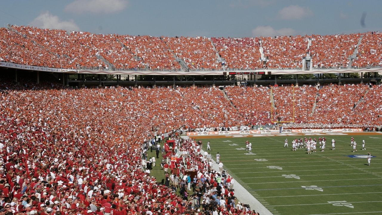 Red River Rivalry returns as the name for the Texas-Oklahoma football matchup