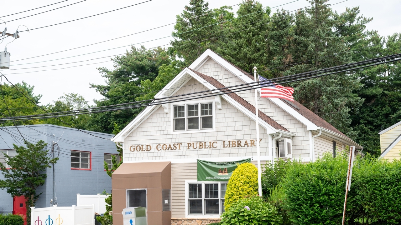 Officials: New state funds for Long Island libraries far from enough ...