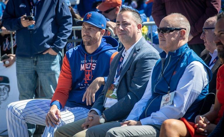 Tom Seaver statue unveiling bittersweet for ex-Mets teammates