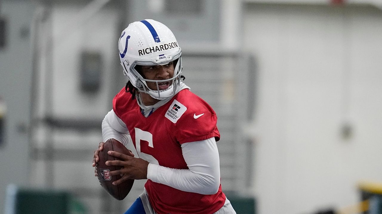 Indianapolis Colts begin training camp with another new quarterback in mix  - Newsday