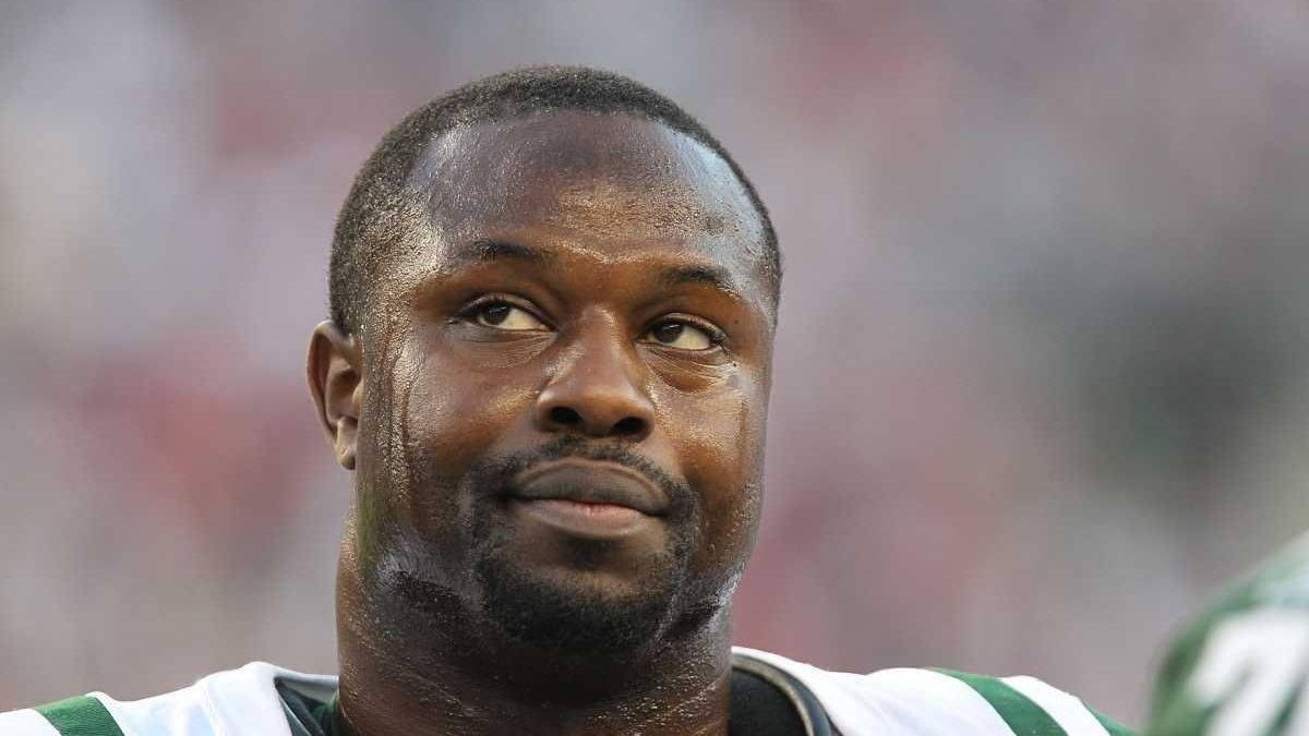 Bart Scott is not 'Broke' - Newsday