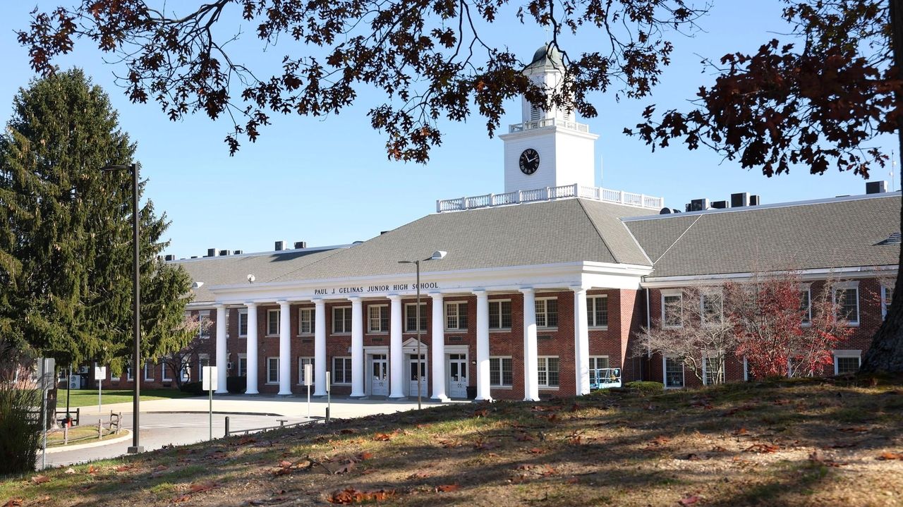 2 PlainviewOld Bethpage elementary schools among U.S. News & World Report's top 10 in state