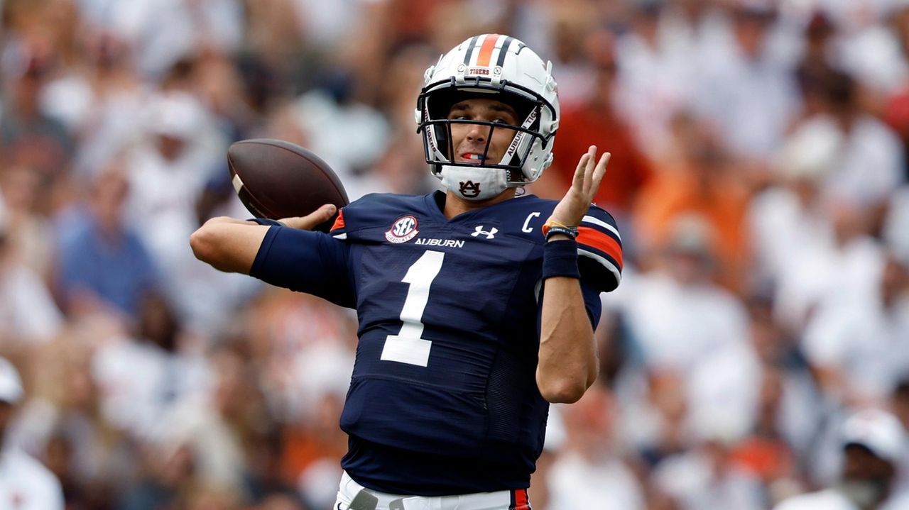 BCS National Championship Game: 10 Things To Know About Oregon and Auburn, News, Scores, Highlights, Stats, and Rumors