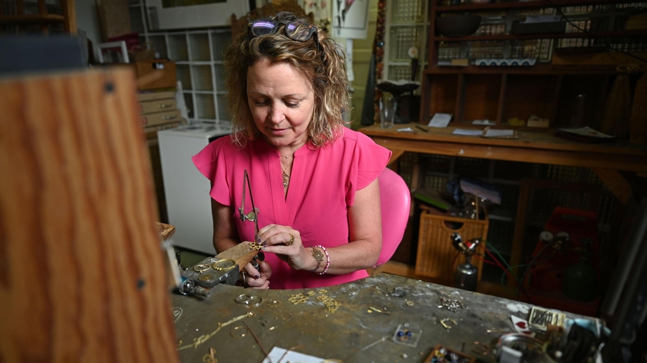 Female entrepreneurs lead the way on this stretch of Sea Cliff - Newsday