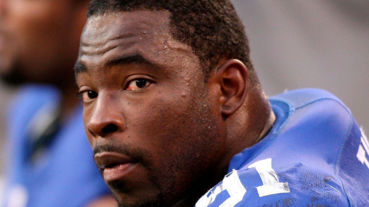 Justin Tuck getting down on himself - Newsday