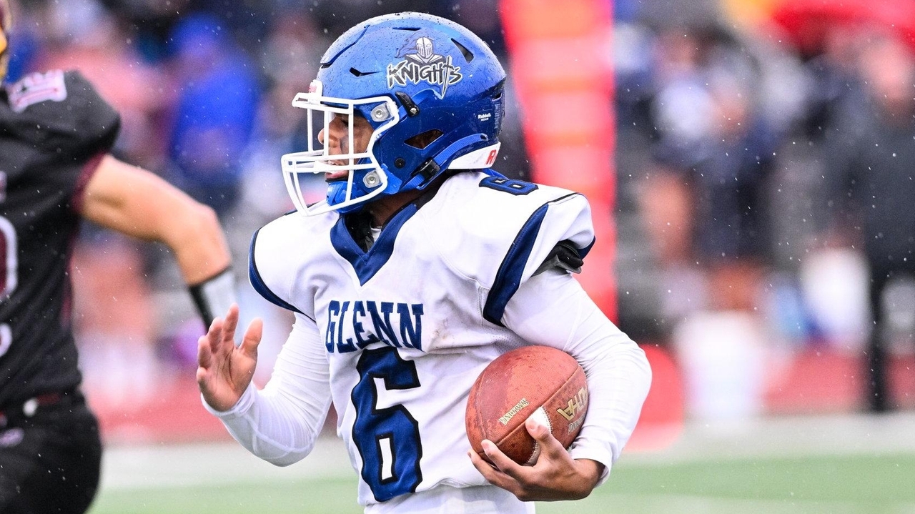 Suffolk Division IV football roundup Newsday