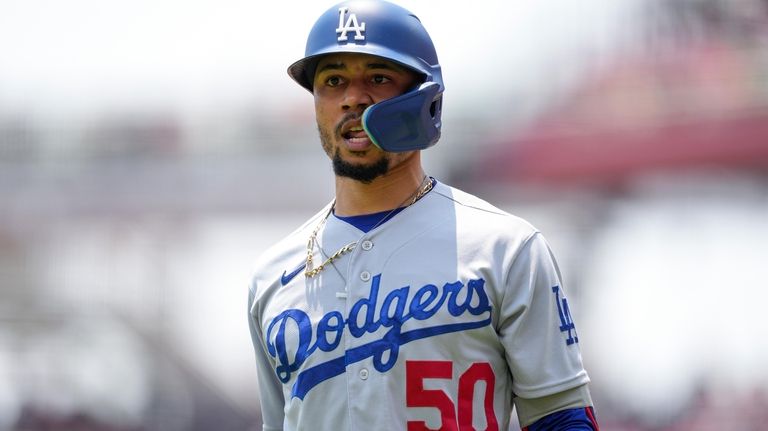 Dodgers' Mookie Betts plans to take pitch clock strike in return