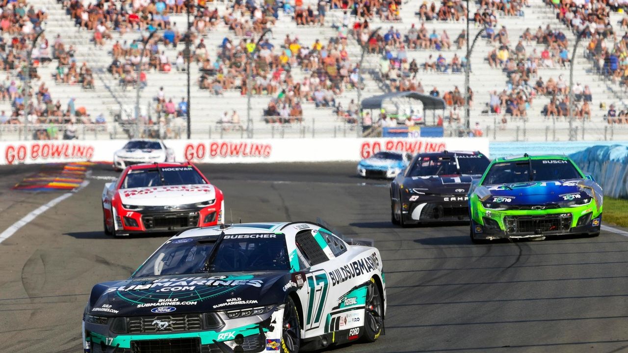 NASCAR Cup playoffs to run under the lights at Bristol bullring; F1 preps  for streets of Singapore - Newsday, image size:1280x719