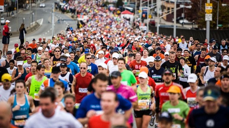 Runners in the 2009 New York City Marathon