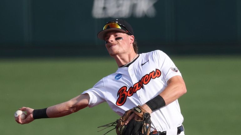 Oregon State infielder Travis Bazzana plays during an NCAA regional...