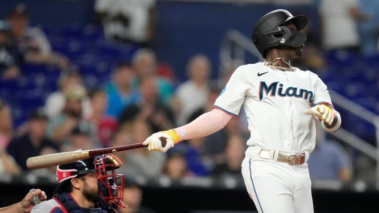 Miami Marlins Lose as Josh Bell Continues to Make Offensive Impact