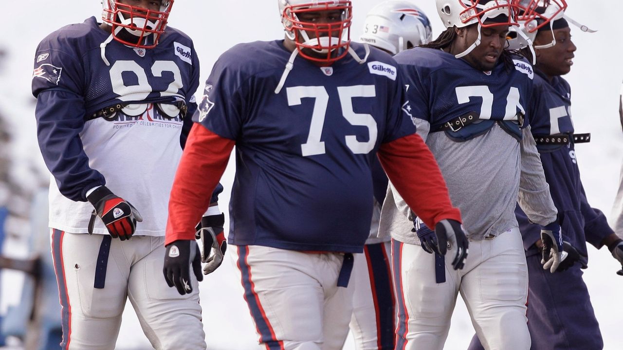 Patriots tackle Vince Wilfork is hard to move out of the middle