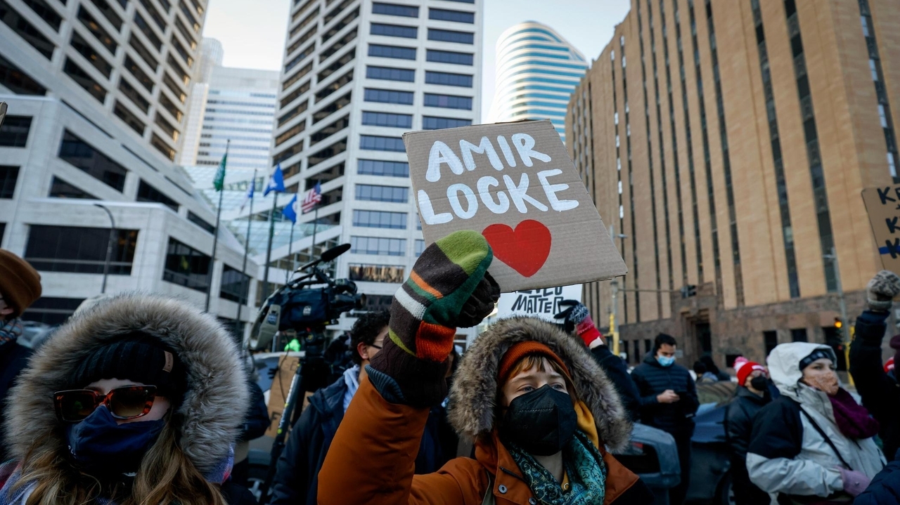 Minnesota teen gets 4 years as accomplice in fatal robbery that led to police shooting of Amir Locke - Vimarsana News