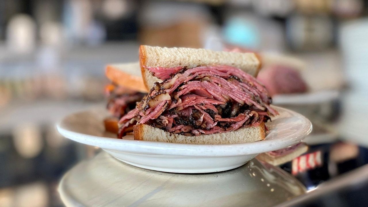 lido-kosher-deli-in-long-beach-reopens-after-renovation-newsday