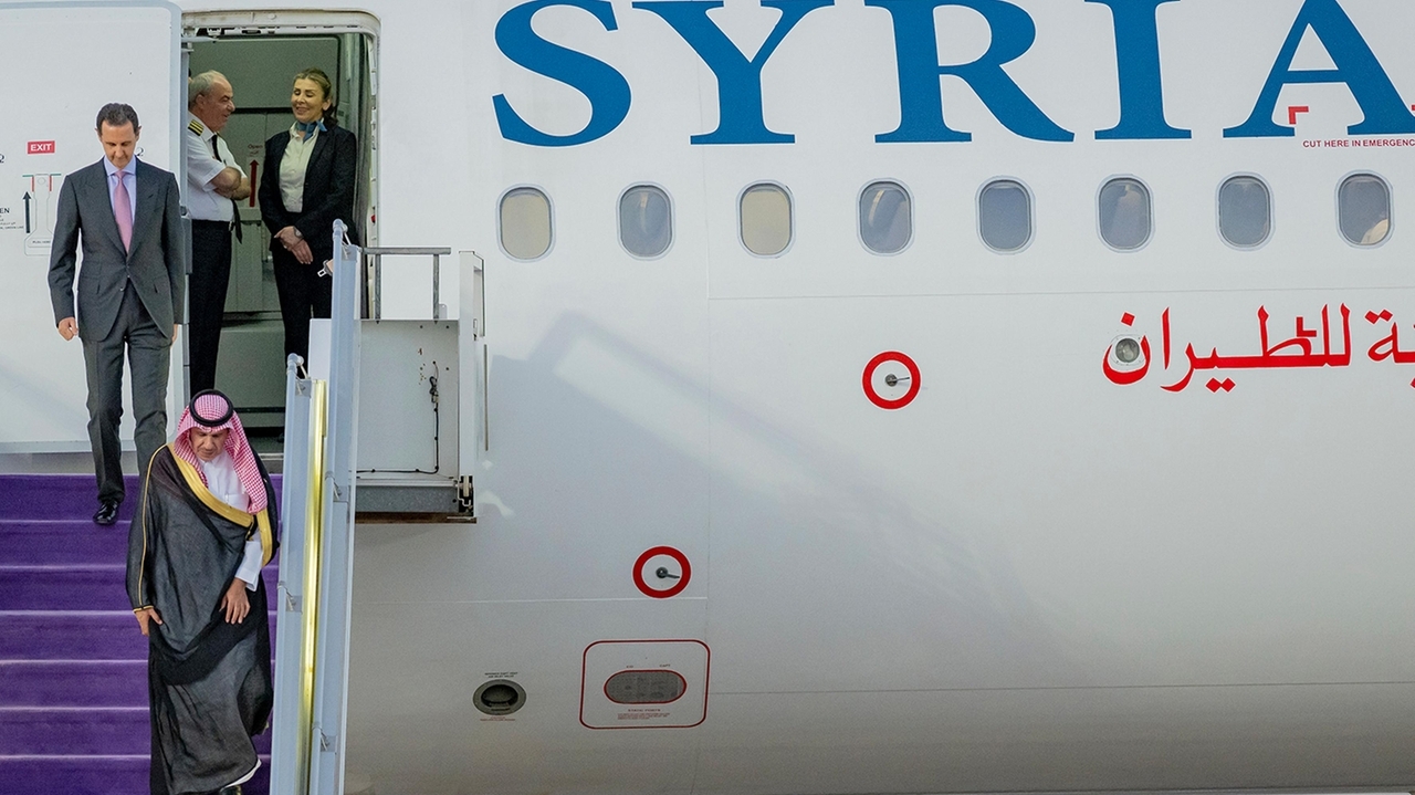 Arab leaders, joined by Syria's Assad at summit in Saudi Arabia, look to resolve other conflicts - Vimarsana News