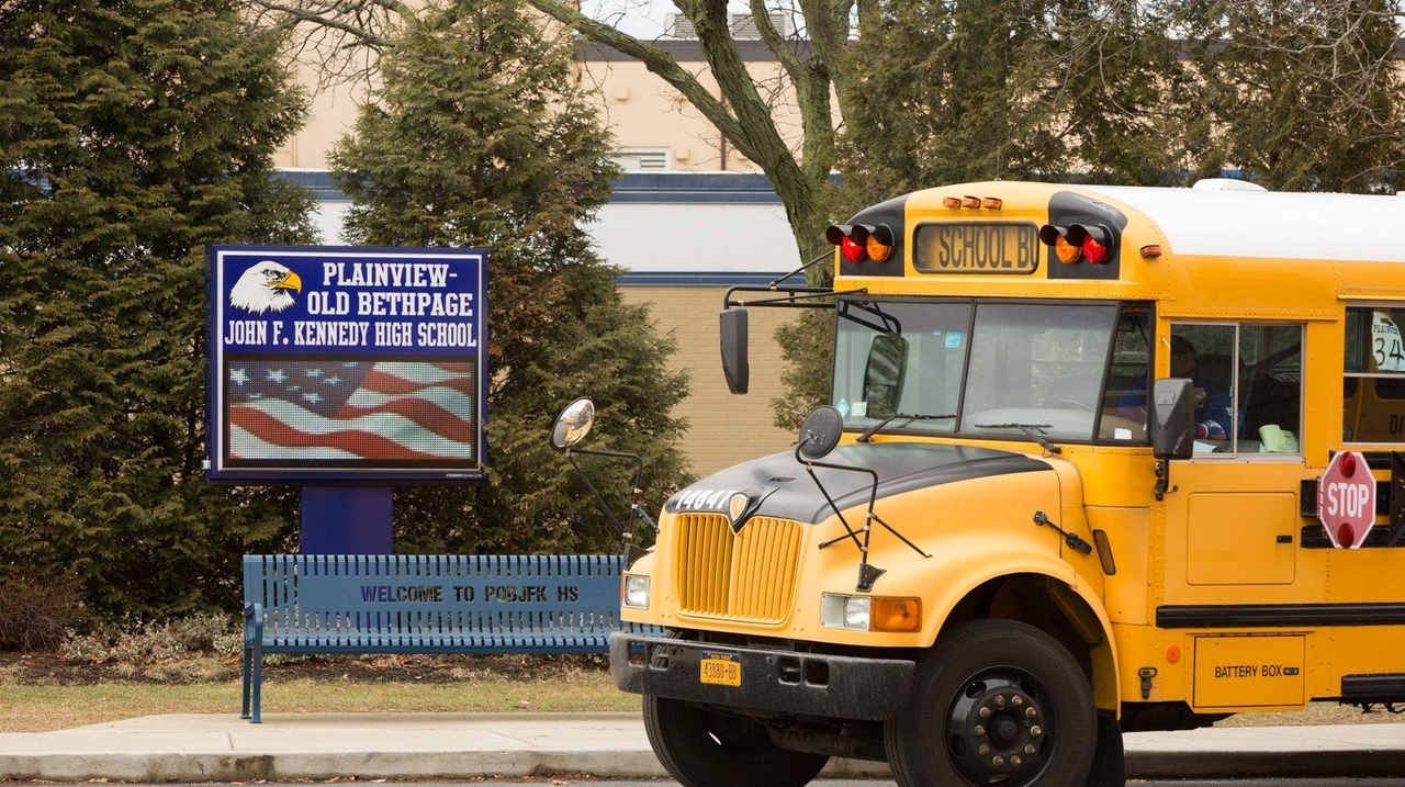 Coronavirus Concerns On Long Island Lead To School Closures 