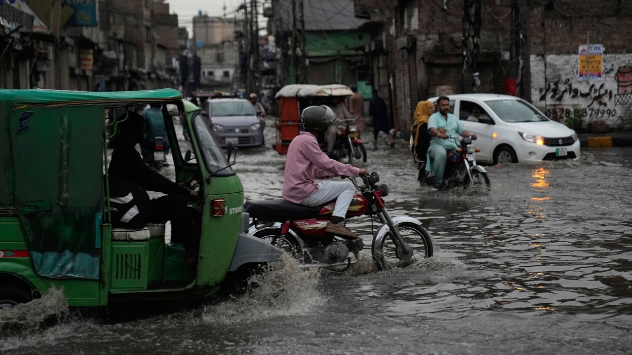 A week of heavy rains and floods across Pakistan kills 46 people ...