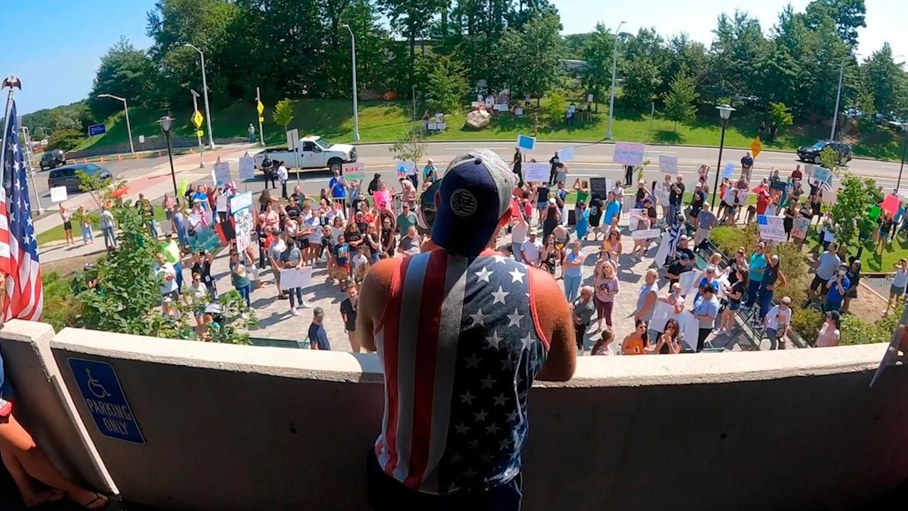 Protesters rally against state vaccine mandate at Stony Brook