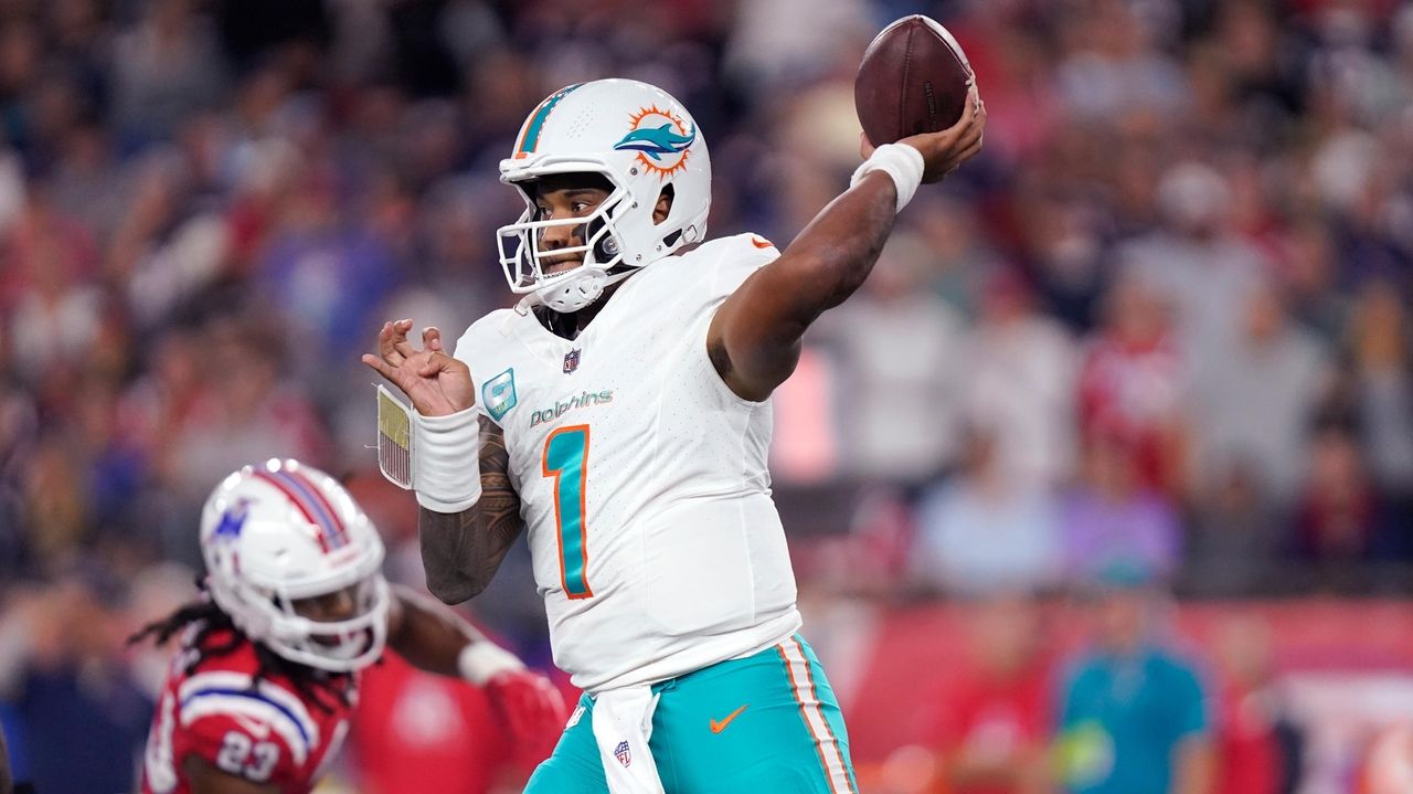 Miami Dolphins linebacker Bradley Chubb (2) runs a paly during an NFL  football game between the