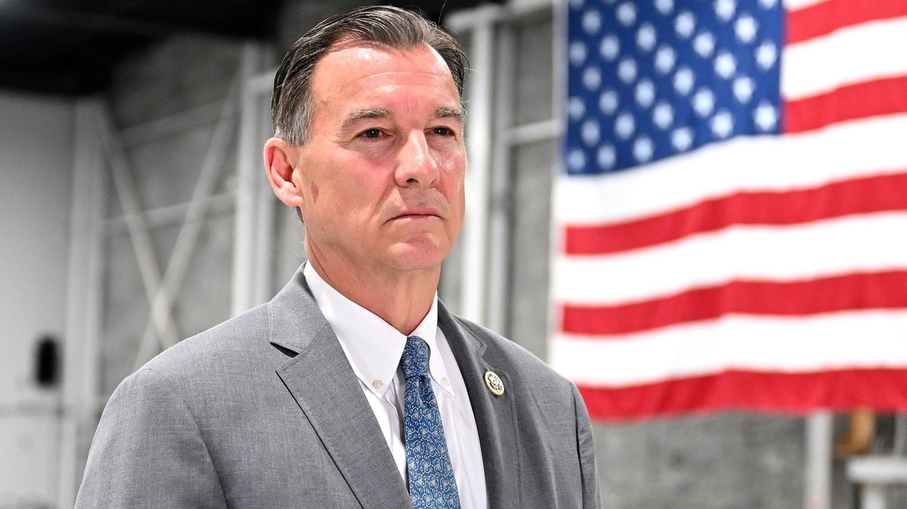 Suozzi bill would create buffer zones for protests at places of worship