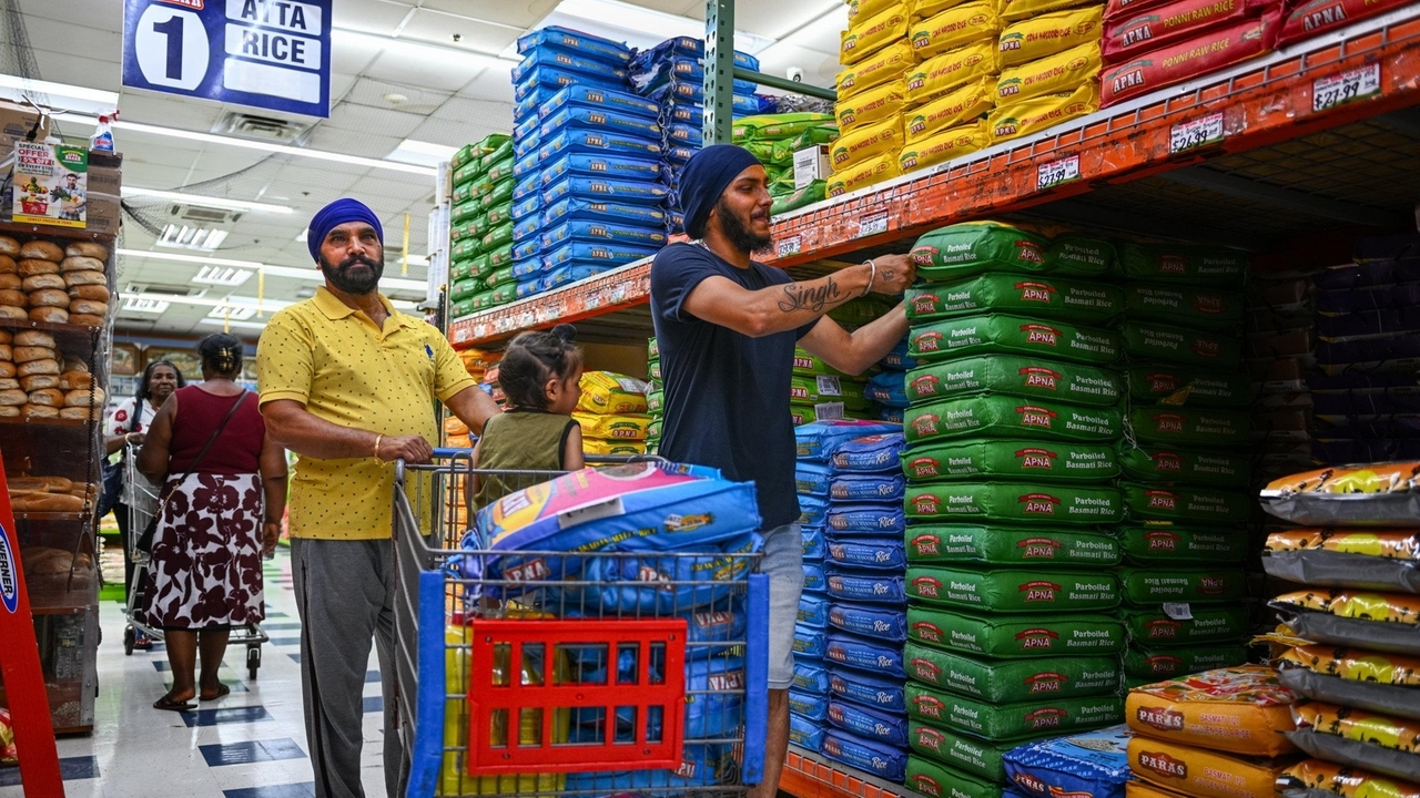Panic-buying of Indian rice clears shelves, helps push prices higher ...