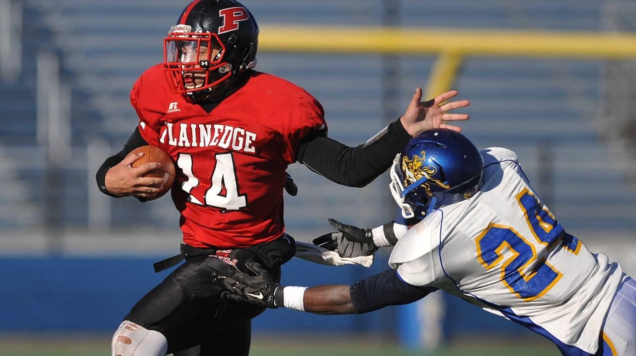 Plainedge downs Roosevelt in Nassau III football semifinal Newsday