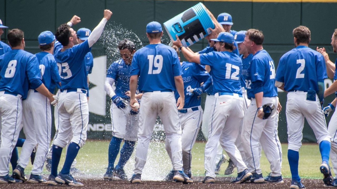Santino Rosso's walkoff double sends Hofstra baseball to CAA title