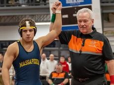 LI boys wrestling rankings: Large schools and small schools