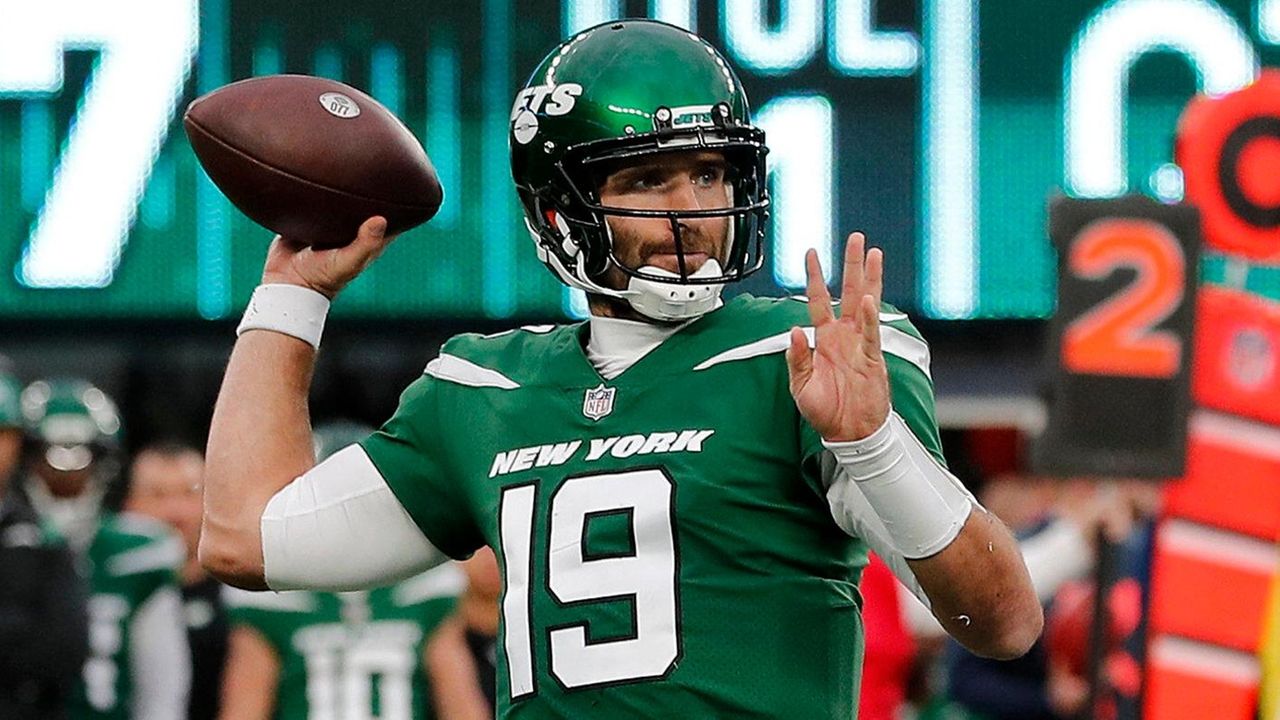 New York Jets re-sign QB Joe Flacco