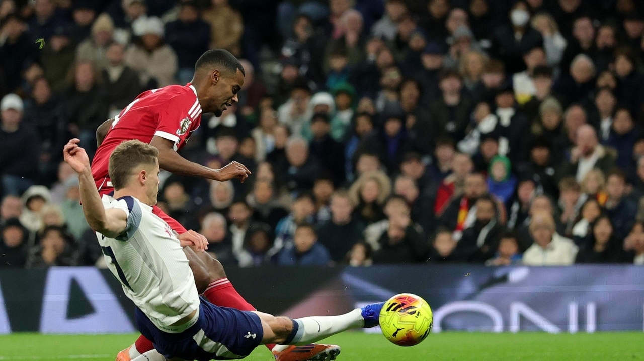 Liverpool's Alexander Isak sidelined for two months after 'reckless ...