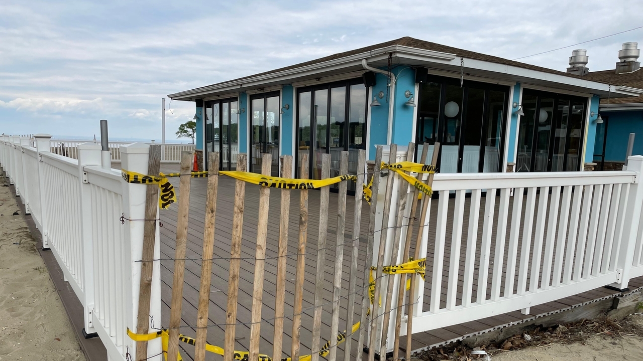 Oyster Bay food vendor sues town after deal collapse leaves bitter taste - Vimarsana News