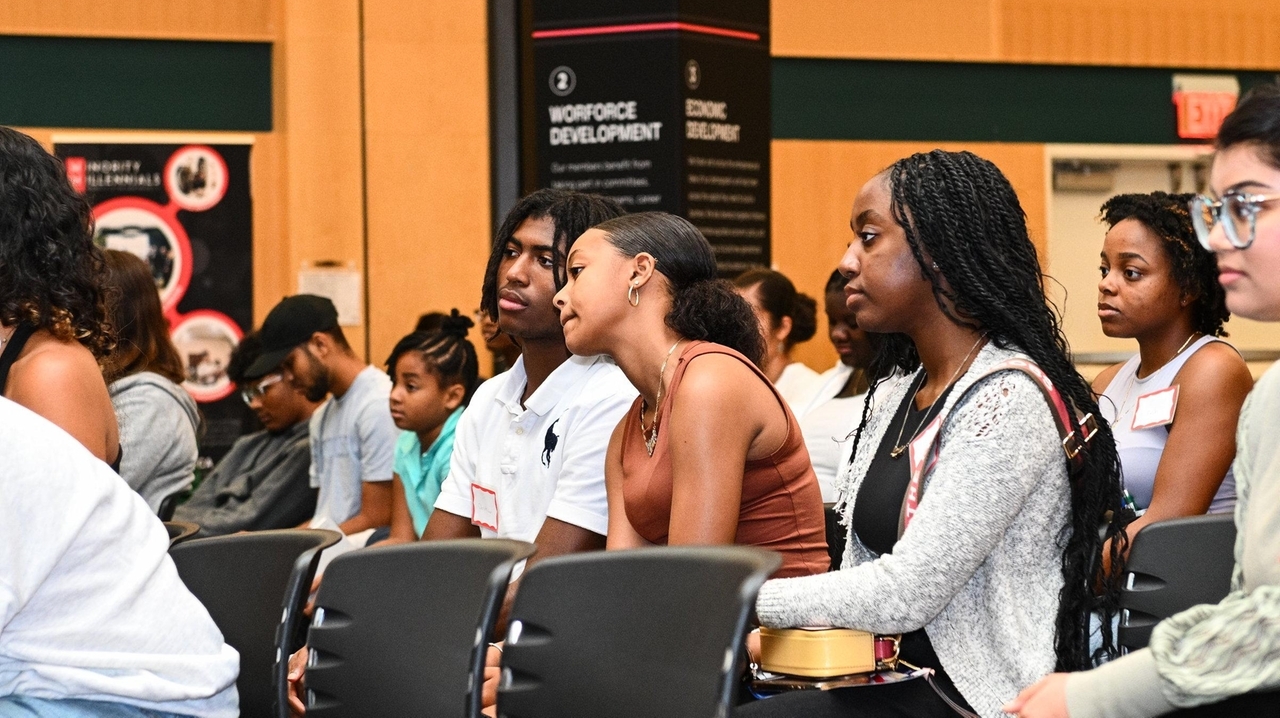 Minority Millennials gives Generation Z lessons in activism at Farmingdale State workshop - Vimarsana News