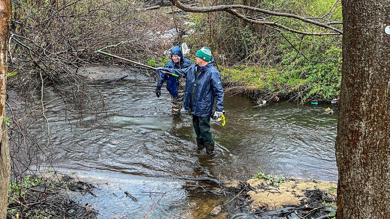 'Creek defenders' wade into littered bays and creeks to clean Long
