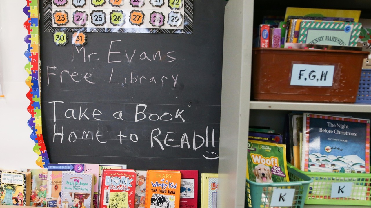 Children hit hardest by the pandemic are now the big kids at school. Many still need reading help - Vimarsana News
