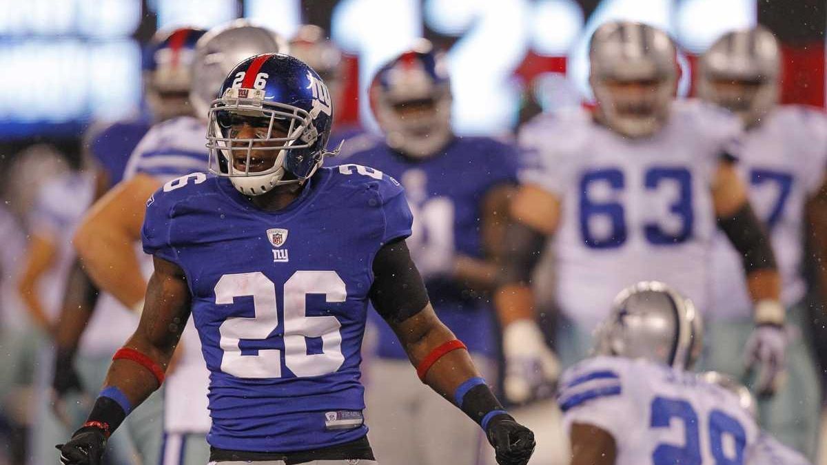 New York Giants safety Antrel Rolle (26) during player