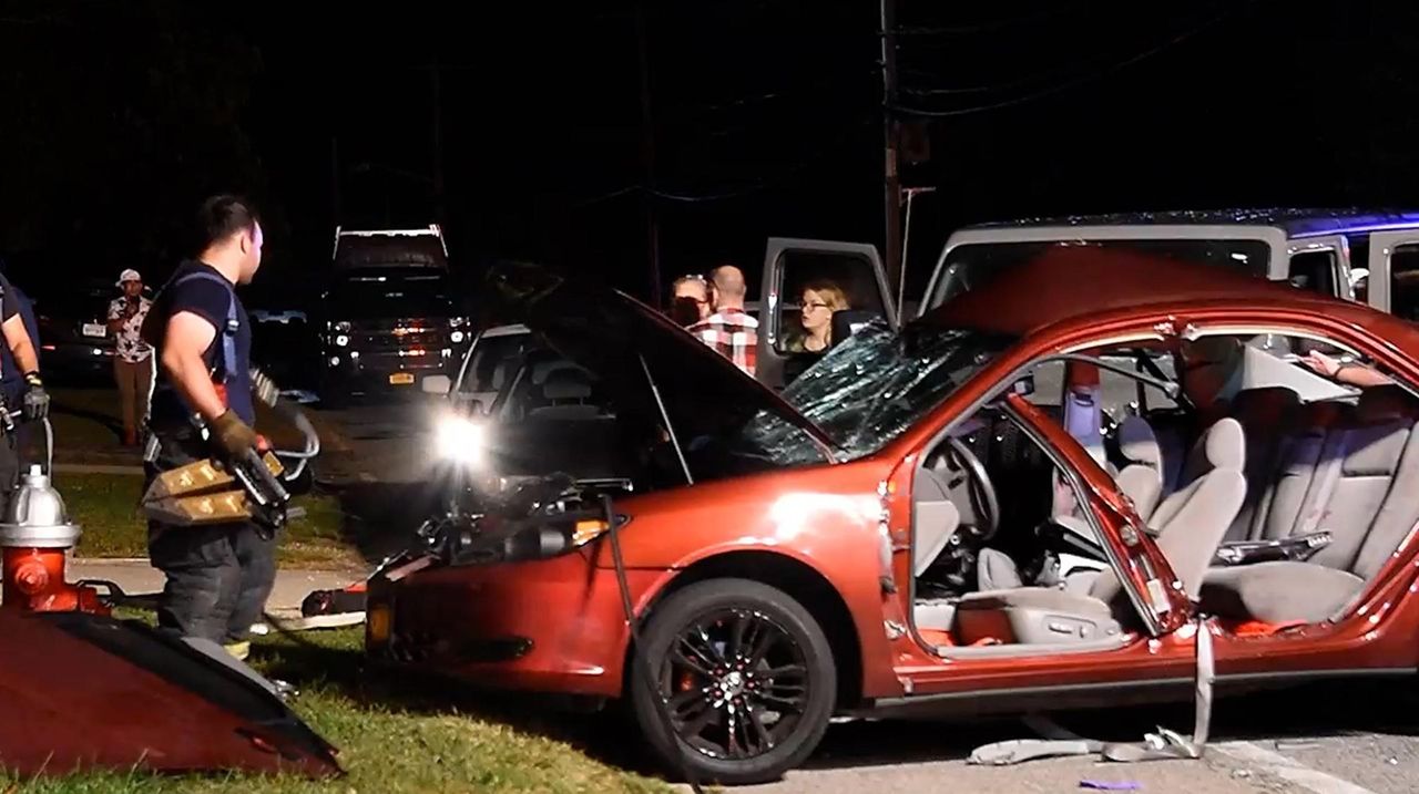 Brentwood crash kills 1, injures 8 Newsday