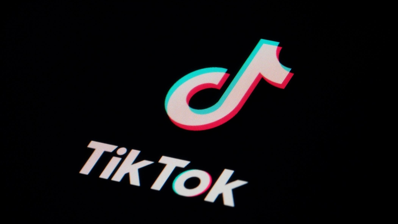 TikTok restricts tool used by researchers - and its critics - to assess content on its platform - Vimarsana News