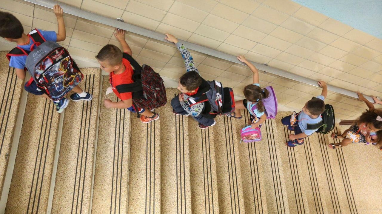 LI Schools Gain 75 3M In Aid Under Cuomo s Proposed Budget Newsday