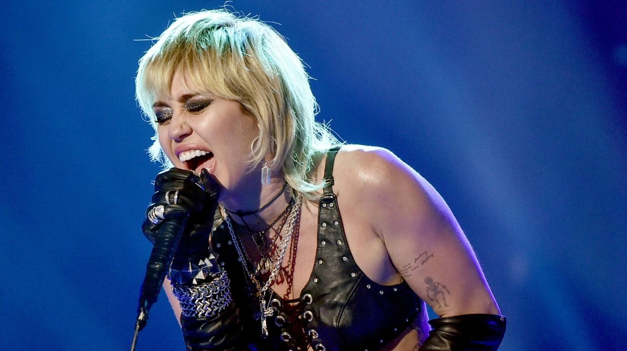 Miley Cyrus to headline NFL TikTok Tailgate Super Bowl pregame show