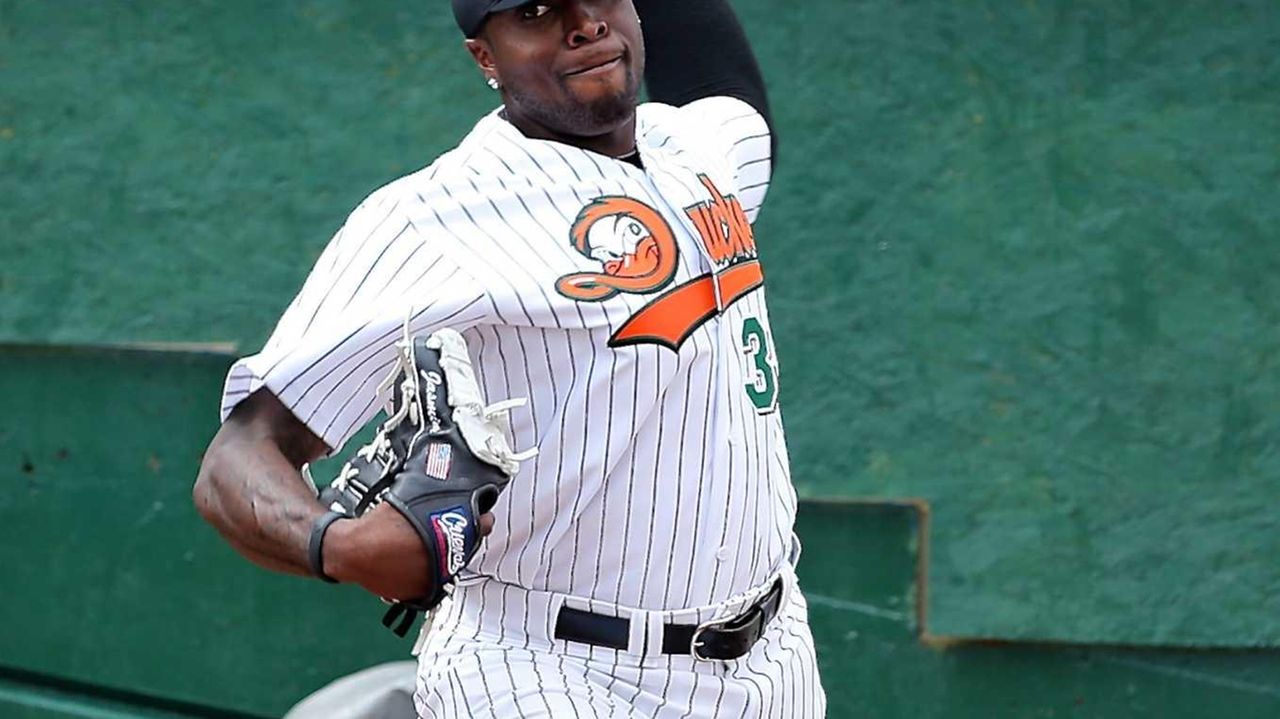 This Day in Transaction History: Giants release Dontrelle Willis