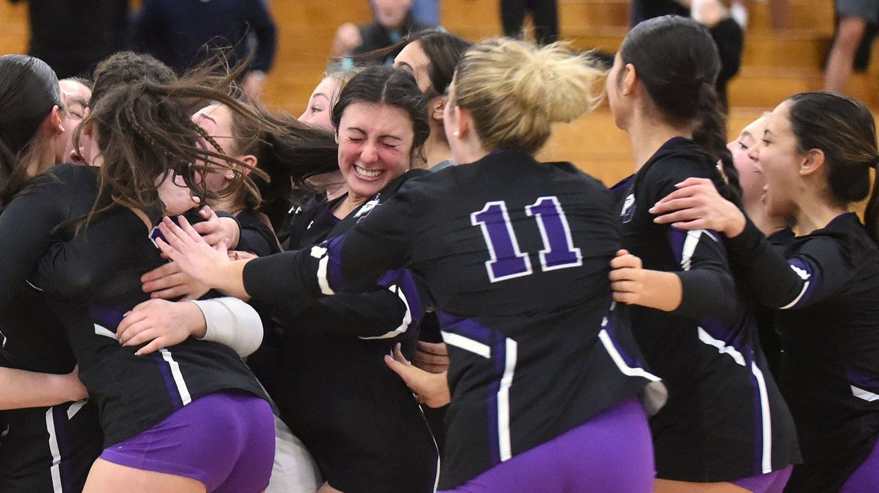 Port Jefferson wins second straight LI Class C girls volleyball crown