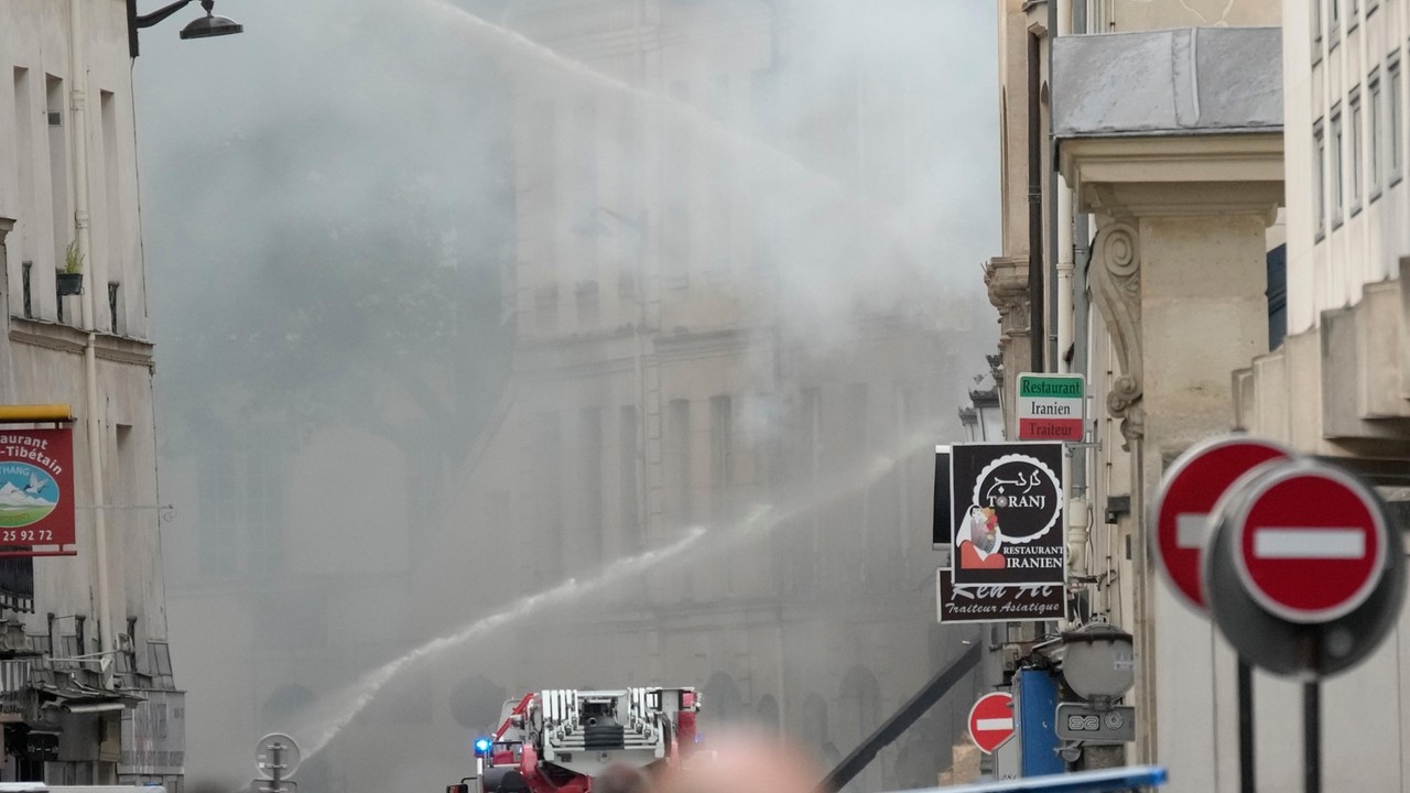 Explosion hits a building in Paris, injuring 24. Police are trying to determine the cause - Vimarsana News