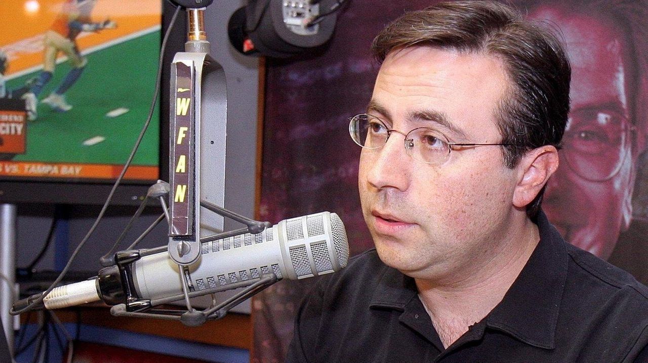 Win or lose, the job doesn’t change for Nets announcers Ian Eagle