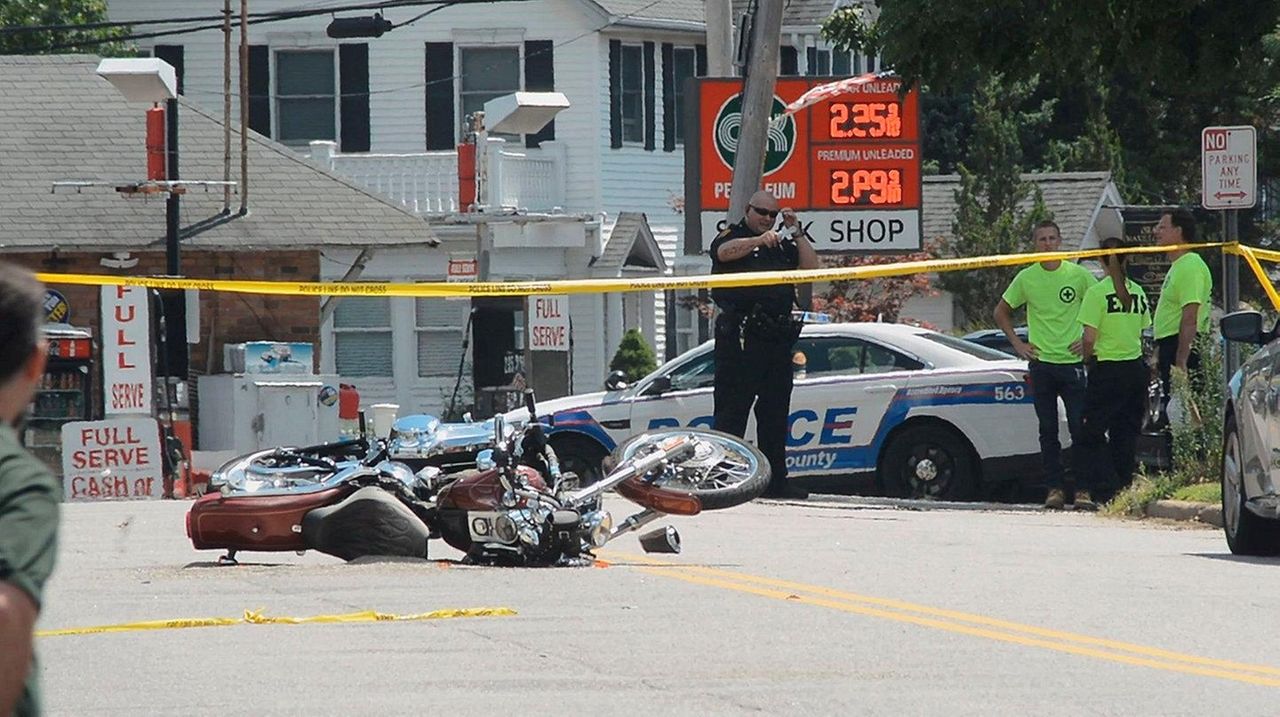 Sayville crash leaves motorcyclist seriously hurt, cops say Newsday