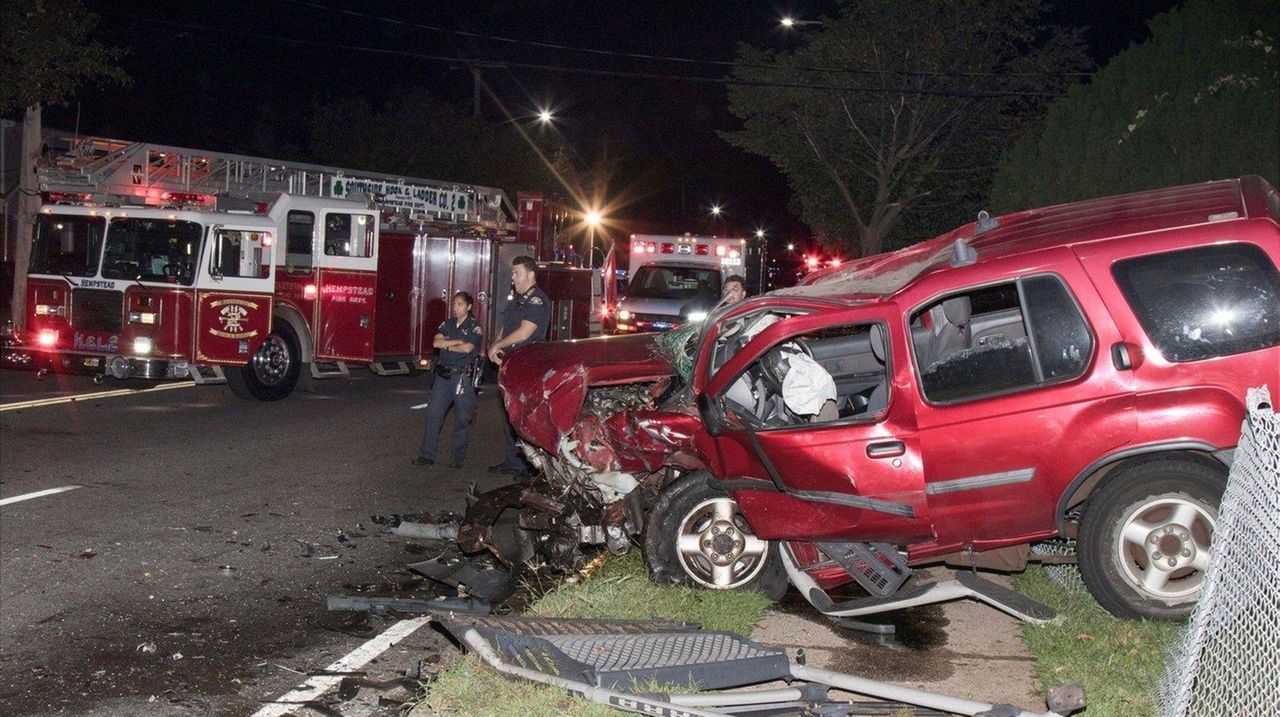 Police 5 hurt in twocar crash in Hempstead Newsday