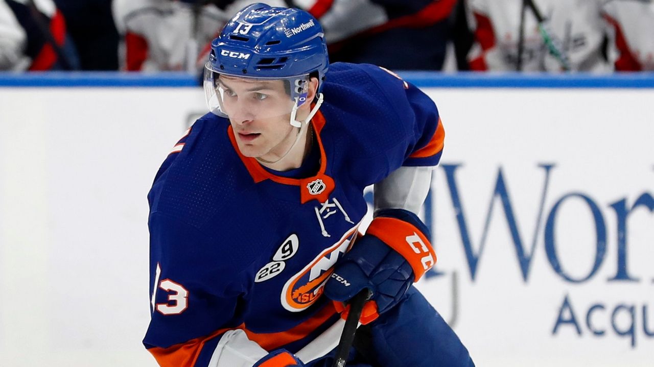 Matthew Barzal: The NHL's Next Big Thing - SI Kids: Sports News for Kids,  Kids Games and More