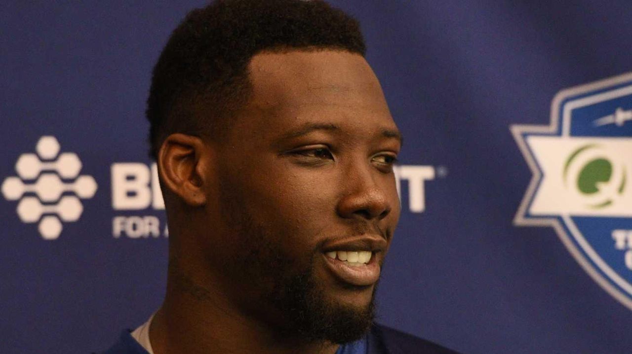 Jason Pierre-Paul catches on with new glove, impresses Ben McAdoo - Newsday