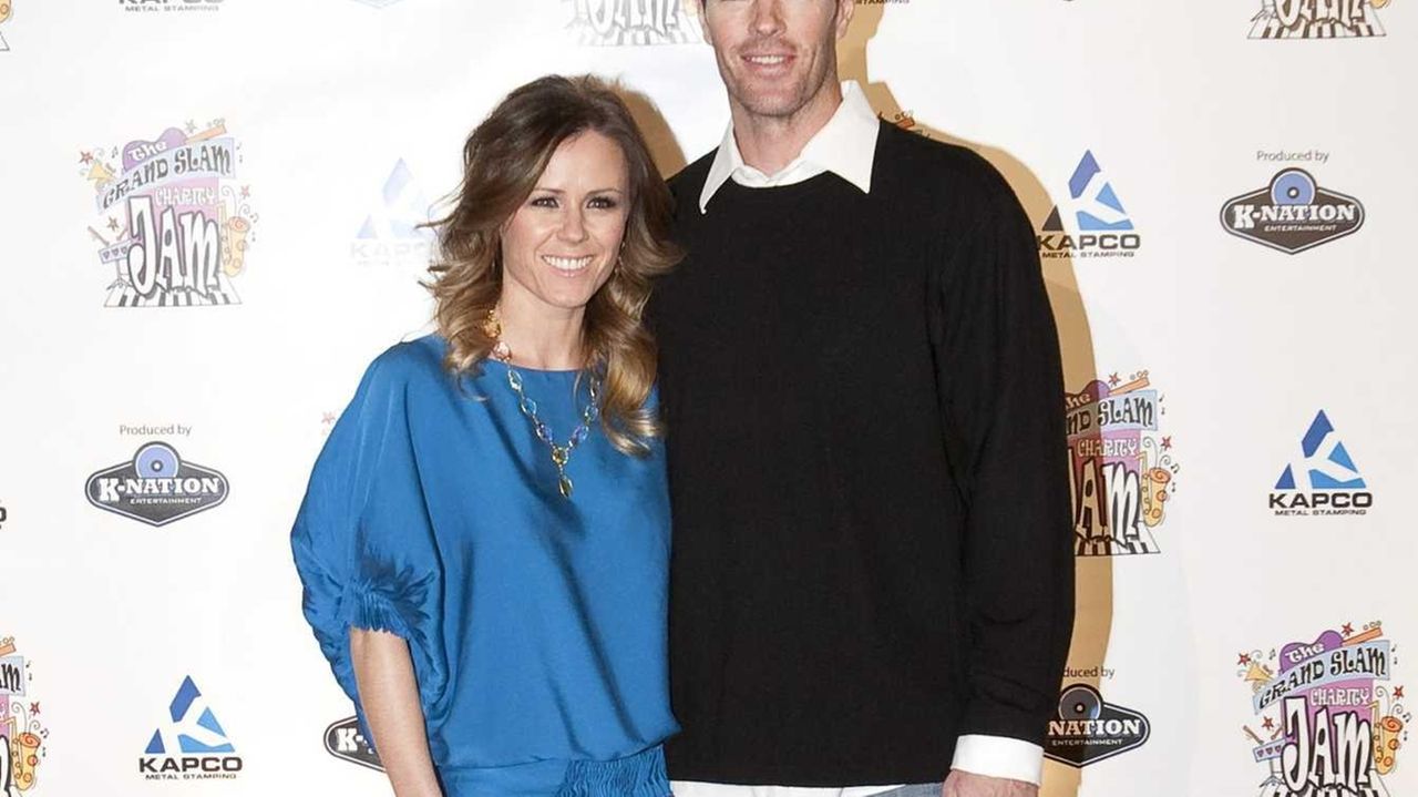 Trista and Ryan Sutter, first 'Bachelorette' couple, to renew wedding